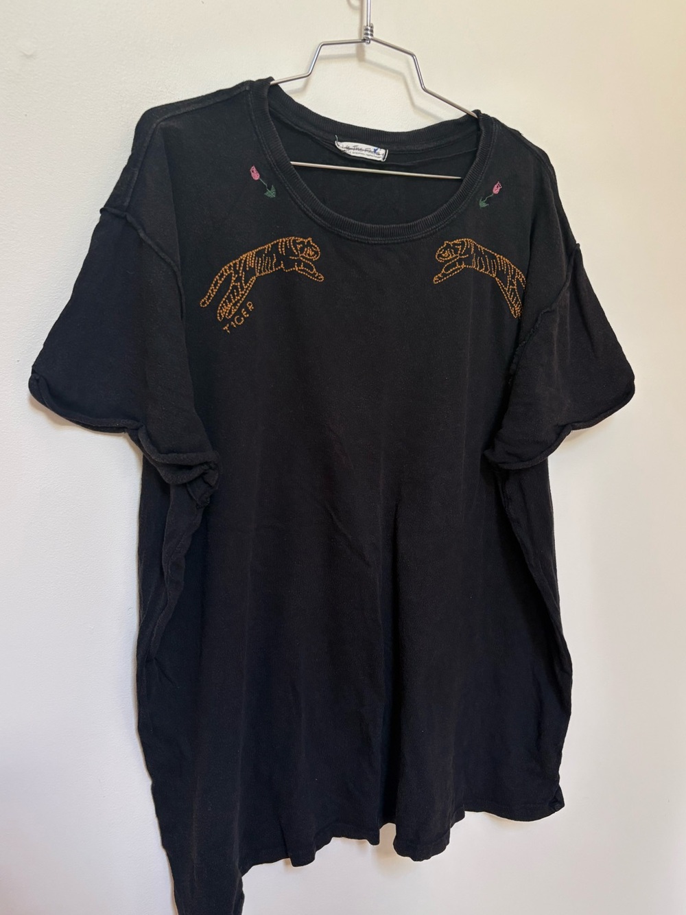 Free People Horsin' Around Tee Size XL - Picture 4 of 13